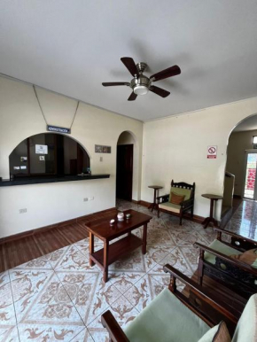 Hostal Luxuria Place